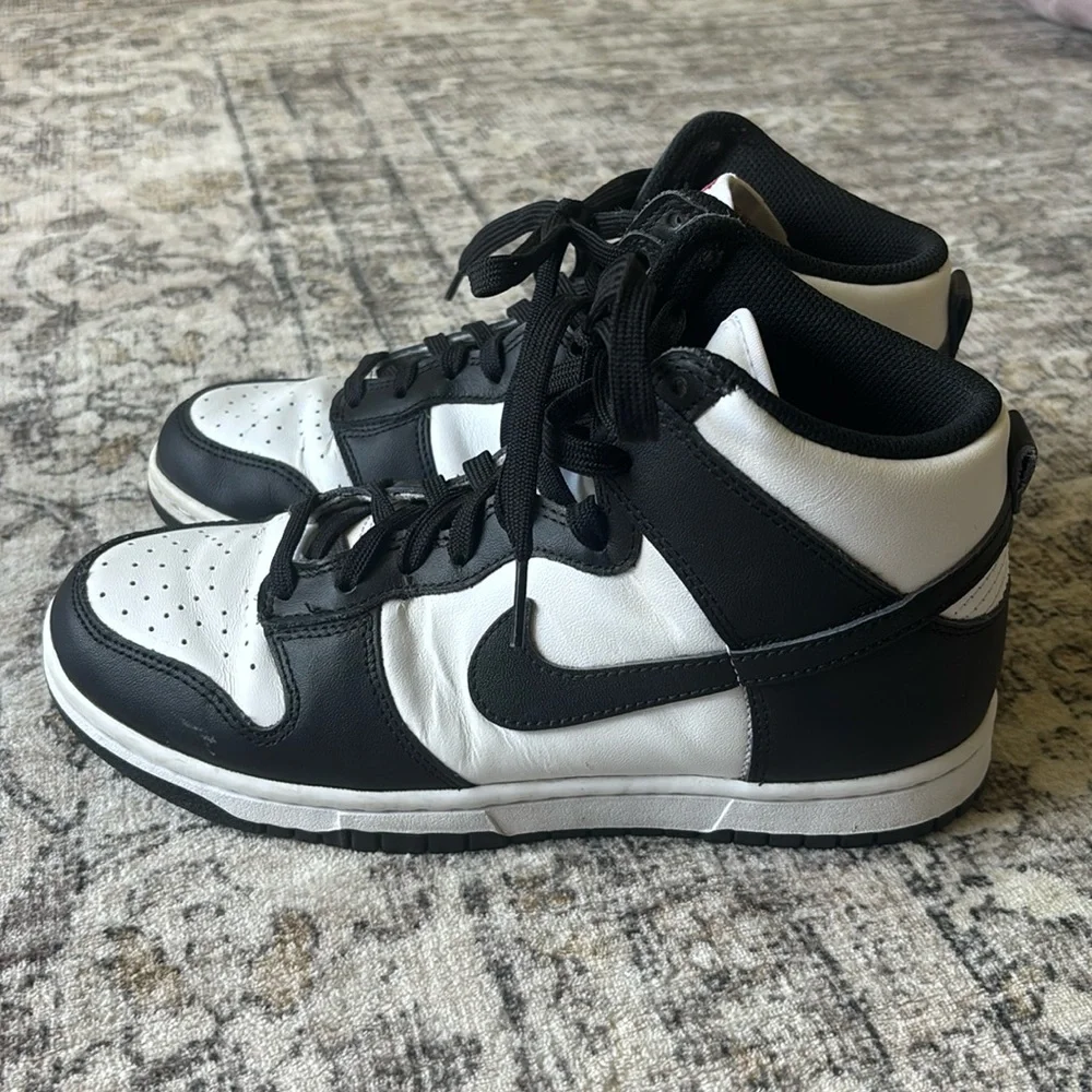Women’s Nike Dunk High Top